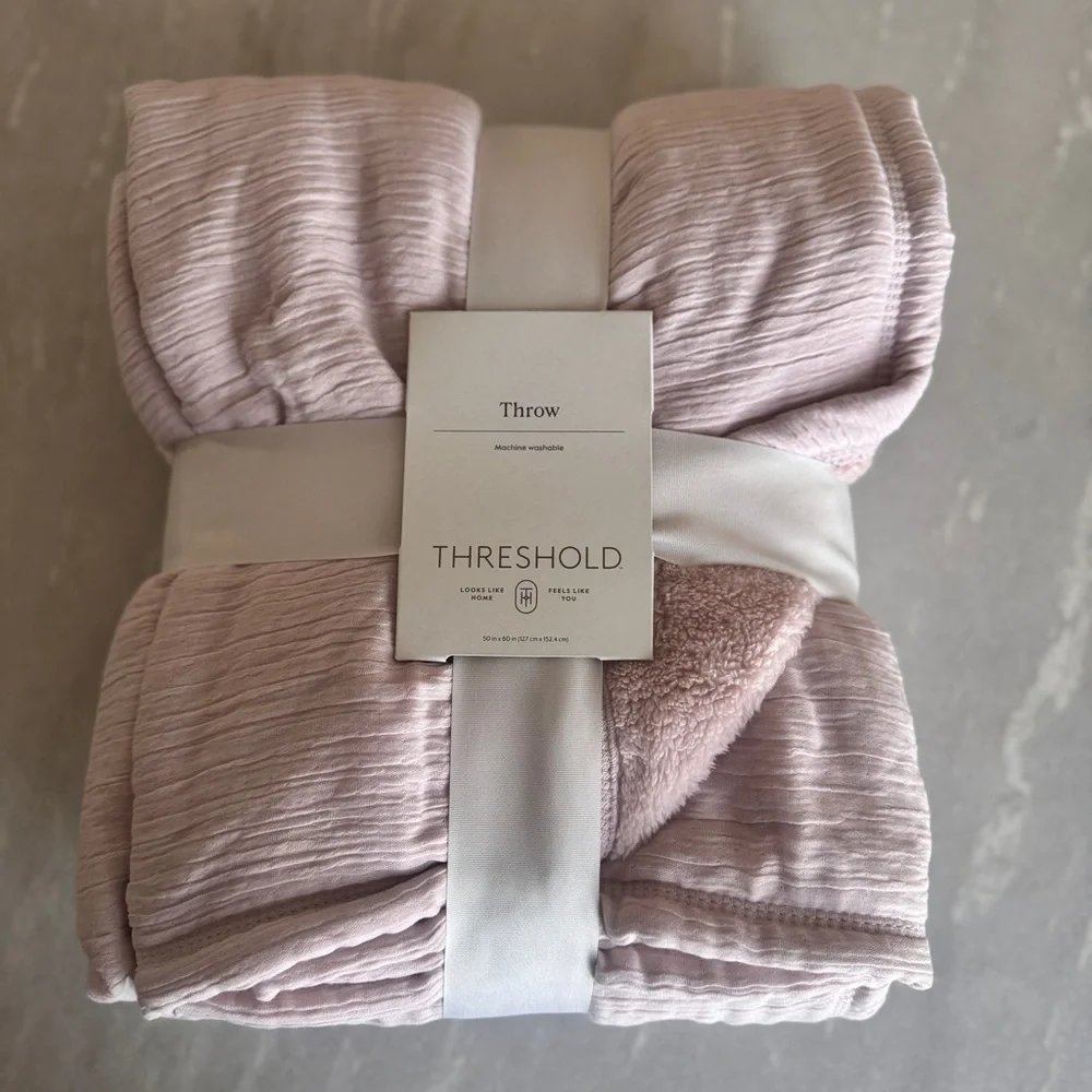 NWT Threshold Pink Throw Blanket